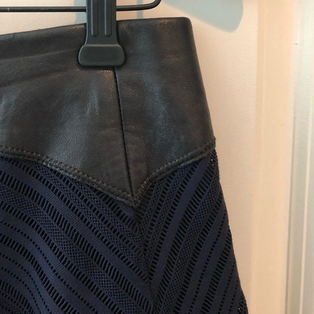Rag & Bone Black And Navy Mini Skirt Size 2